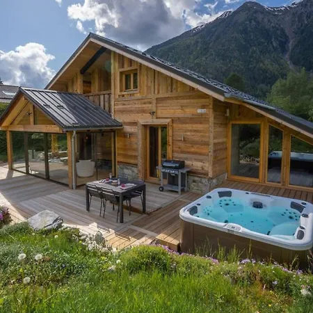 木屋 Eden Spacieux Vues Jacuzzi Cheminee Bbq 霞慕尼