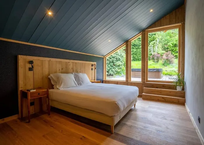 Eden Spacieux Vues Jacuzzi Cheminee Bbq *